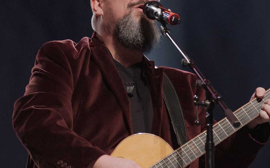 2024-Impact_Mike-Weaver_Square